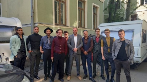 Актер из Владимира снялся в сериале по бестселлеру "Жить жизнь"