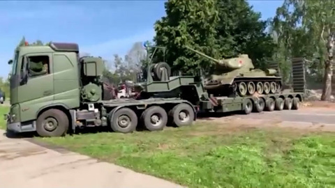 Посольство РФ в Эстонии осудило демонтаж памятника Т-34 в Нарве