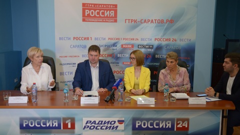 В пресс-центре ГТРК "Саратов" обсудили наставничество детей-сирот