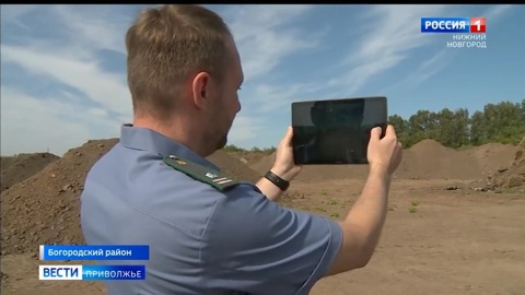 Жители Богородского района жалуются на кражу плодородной земли с полей
