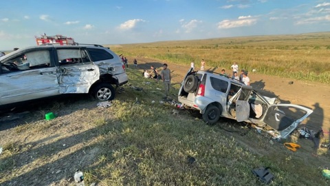Врачи Волгоградской области помогают пострадавшим в ДТП на федеральной трассе