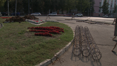 В Ярославле начали устанавливать стелу "Город трудовой доблести"