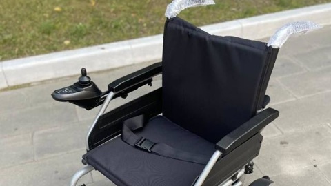 Предприниматель из Бурятии помог приобрести кресло-коляску