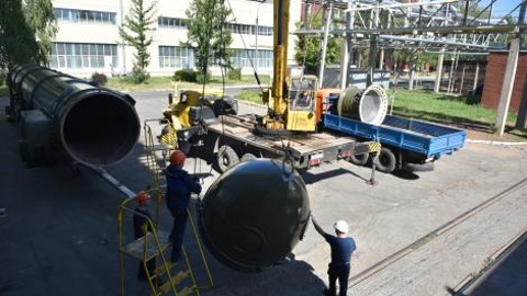 Транспортно-пусковой контейнер РК "Тополь" установят в парке Победы в Воткинске