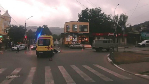 В Кисловодске бригада скорой помощи попала в аварию