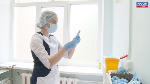 Медики приглашают на вакцинацию от COVID-19 детей от 12 до 17 лет