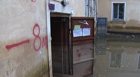 Хабаровчане возвращаются в подтопленные дома