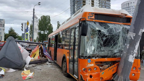 Пять человек пострадали в ДТП с автобусом в Нижнем Новгороде