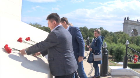 На волгоградскую землю приехала делегация из подшефного района ЛНР