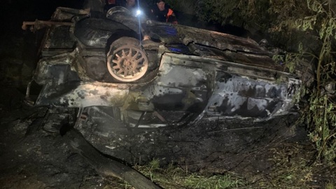 В Суздальском районе легковой автомобиль улетел в кювет и загорелся