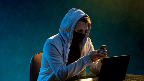 Жителей Карелии предупреждают о новых схемах телефонного мошенничества