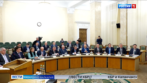 Казбек Коков провел оперативное совещание с членами Правительства КБР
