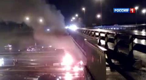 Четыре человека погибли в горящем автомобиле