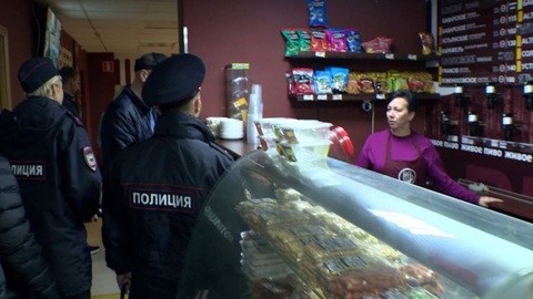В регионе продолжаются рейды по круглосуточным "наливайкам" – проверки прошли в Архангельске