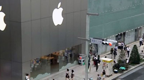 Виталий Милонов не советует госслужащим использовать новые iPhone 5S
