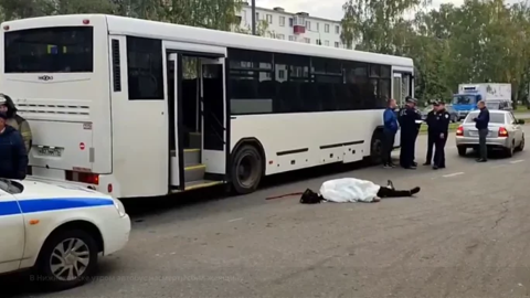 В Нижнекамске утром автобус насмерть сбил женщину