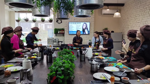 Свинина со вкусом рыбы: в Челябинске стартовал необычный гастрономический марафон