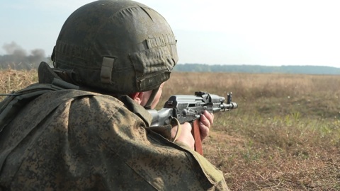 Поддубный: боевые действия происходят на всей линии боевого соприкосновения