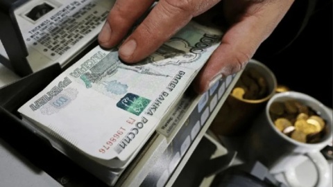 В Петрозаводске мошенники обманули работницу магазина