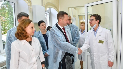 Клинику детских болезней СГМУ им.В.И.Разумовского посетил Роман Бусаргин