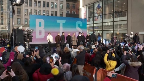 Южнокорейская группа BTS уходит в армию
