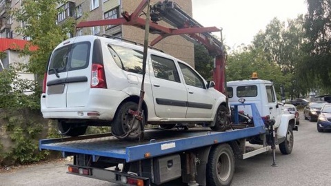 Житель Удмуртии оплатил 223 штрафа после ареста автомобиля