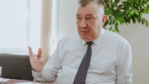 Гурулёв: противник безуспешно пытается прорвать нашу оборону