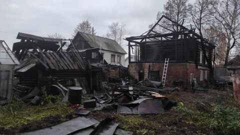 Двое мужчин чуть не погибли во время пожара в Ижевске