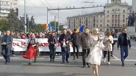 Оппозиция разбила палаточный лагерь в Кишиневе