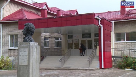 В Пушкиногорской средней школе завершили первый этап капремонта