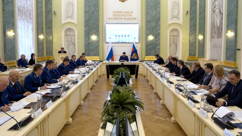 Генпрокурор призвал усилить борьбу с нарушениями в сфере ЖКХ