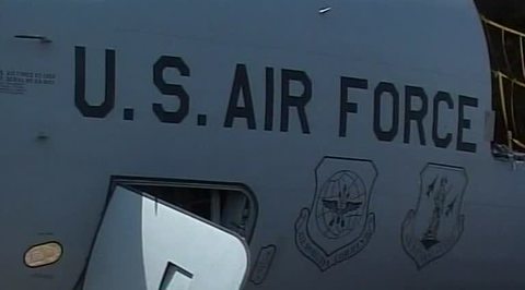 США начали сворачивать базу Манас в Киргизии