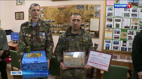 В Великом Новгороде поисковики передали останки красноармейца И.В.Здышева его родственникам из Иркутска