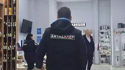 Родители школьников из Советского района Красноярска жалуются на произвол предпринимателей