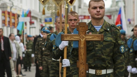 Добродеев: Роль священника на войне очень важна