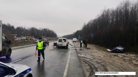 При столкновении автомобилей на трассе "Вятка" в Марий Эл погиб пассажир