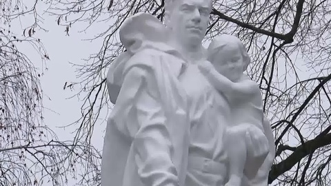 Копию памятника Воину-освободителю отреставрировали в Курской области