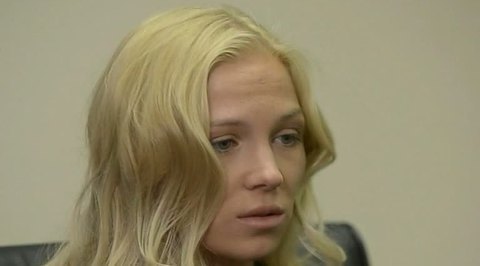 Модель Вавринюк обвиняет хоккеиста Варламова под диктовку подруги