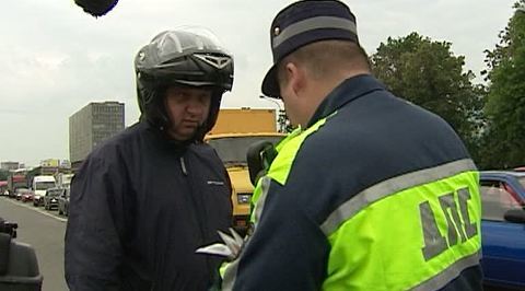 Вступил в силу закон о правах на мопеды и скутеры