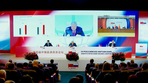 Китай становится крупнейшим потребителем российских энергоресурсов