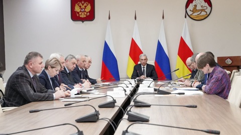 Оперштаб по повышению устойчивости развития экономики: поддержка IT-компаний, хлебопекарной отрасли, сельского хозяйства