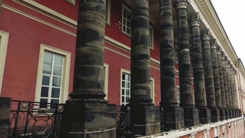 Лефортовский дворец в Москве находится на грани исчезновения