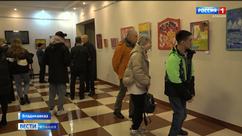 В Нотно-музыкальной библиотеке открылась первая персональная выставка Агунды Абаевой