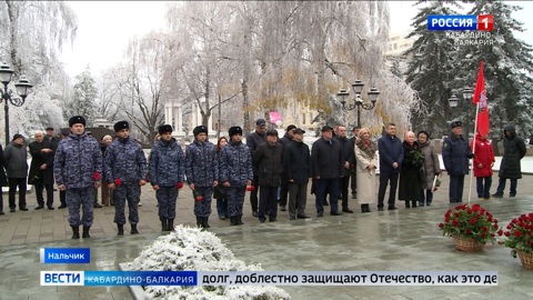 В Нальчике прошел митинг в честь Дня Героев Отечества