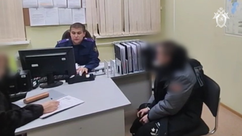 Амурчанин закрывал падчерицу на ночь в подполье