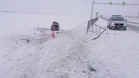 "Нива" съехала в кювет на трассе Тюмень — Омск