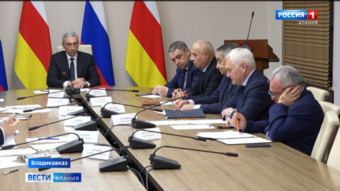 Борис Джанаев провел оперштаб по повышению устойчивости развития экономики Северной Осетии