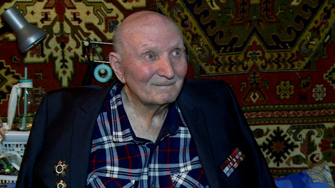 Волгоградский ветеран Александр Медведев отметил 95-летие