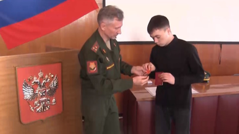 В Краснокаменске и Забайкальске участников спецоперации наградили медалями