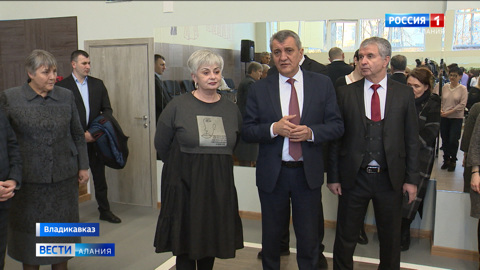 Во Владикавказе открыли отремонтированное здание государственного ансамбля "Алан"